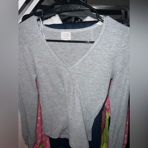 Women’s Long Sleeve Crossed V Neck